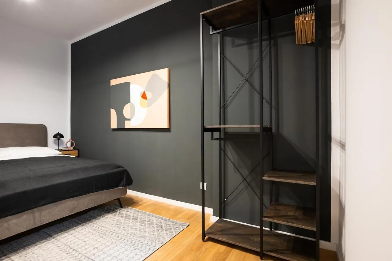 Aesthetic Newly Renovated Apartment Located Near Belvedere Castle, 15 Minutes From Stephansplatz Vienna