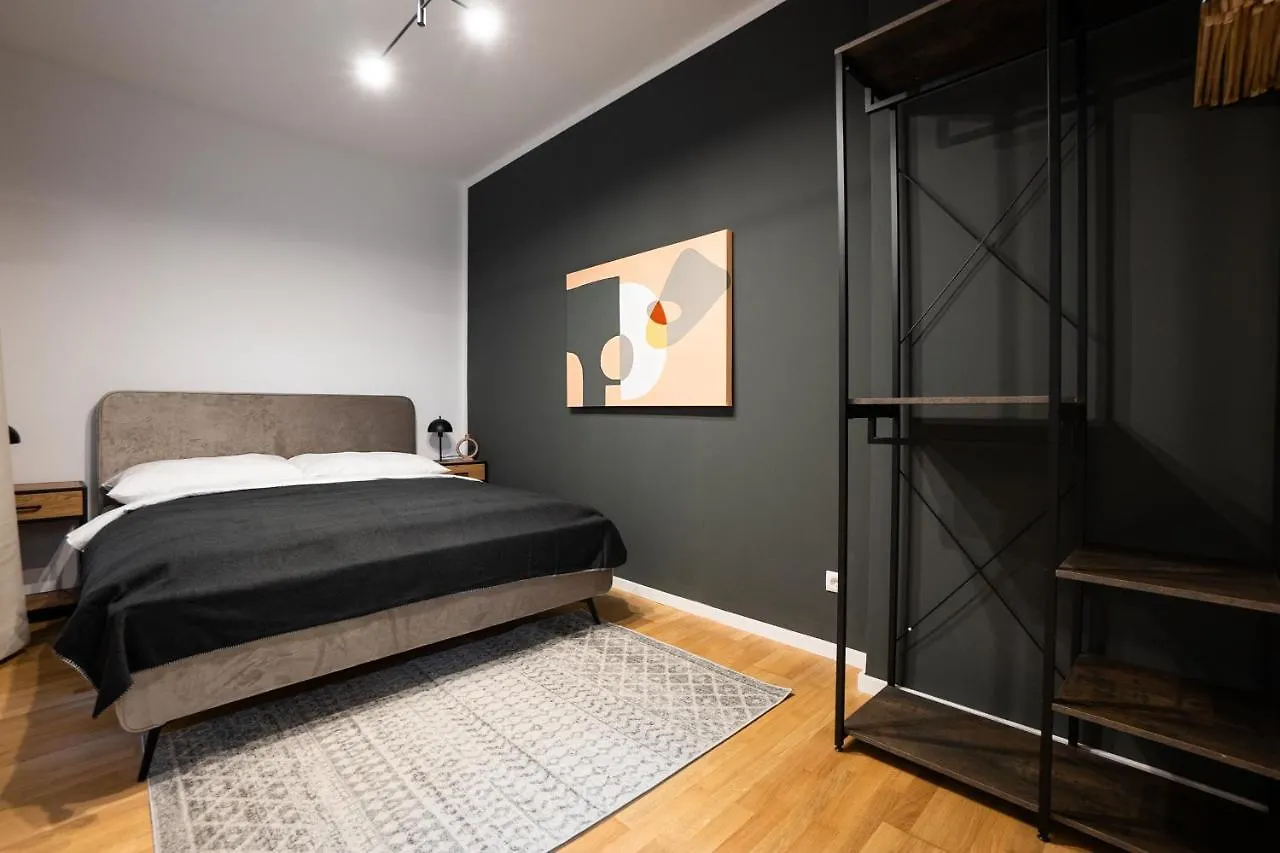 Aesthetic Newly Renovated Apartment Located Near Belvedere Castle, 15 Minutes From Stephansplatz Vienna