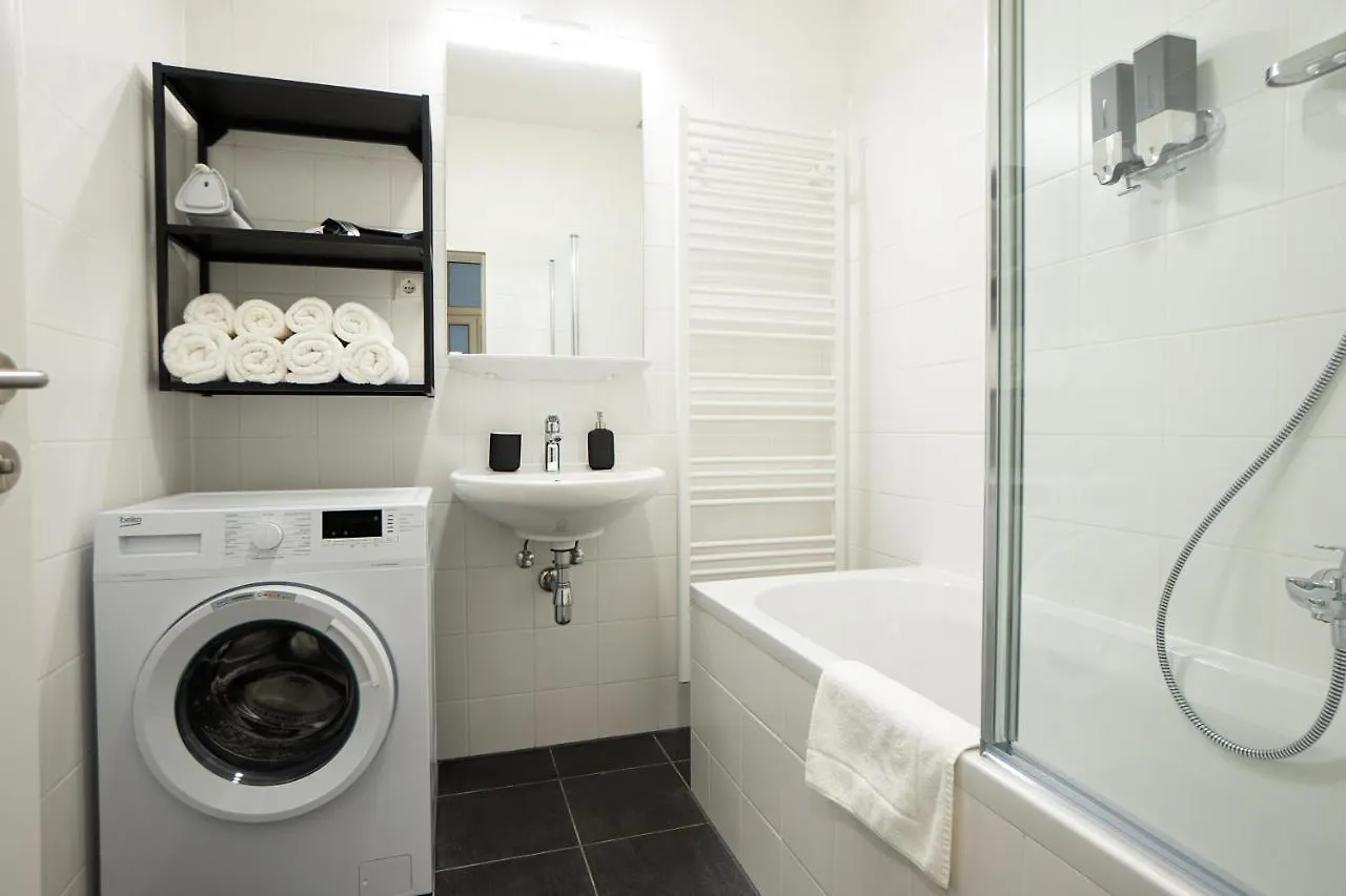 Aesthetic Newly Renovated Apartment Located Near Belvedere Castle, 15 Minutes From Stephansplatz Vienna